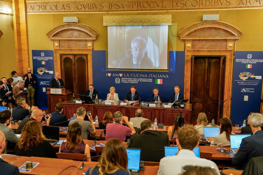 Al via la nuova edizione della “Carta Dedicata a Te”, 1000 euro per le famiglie